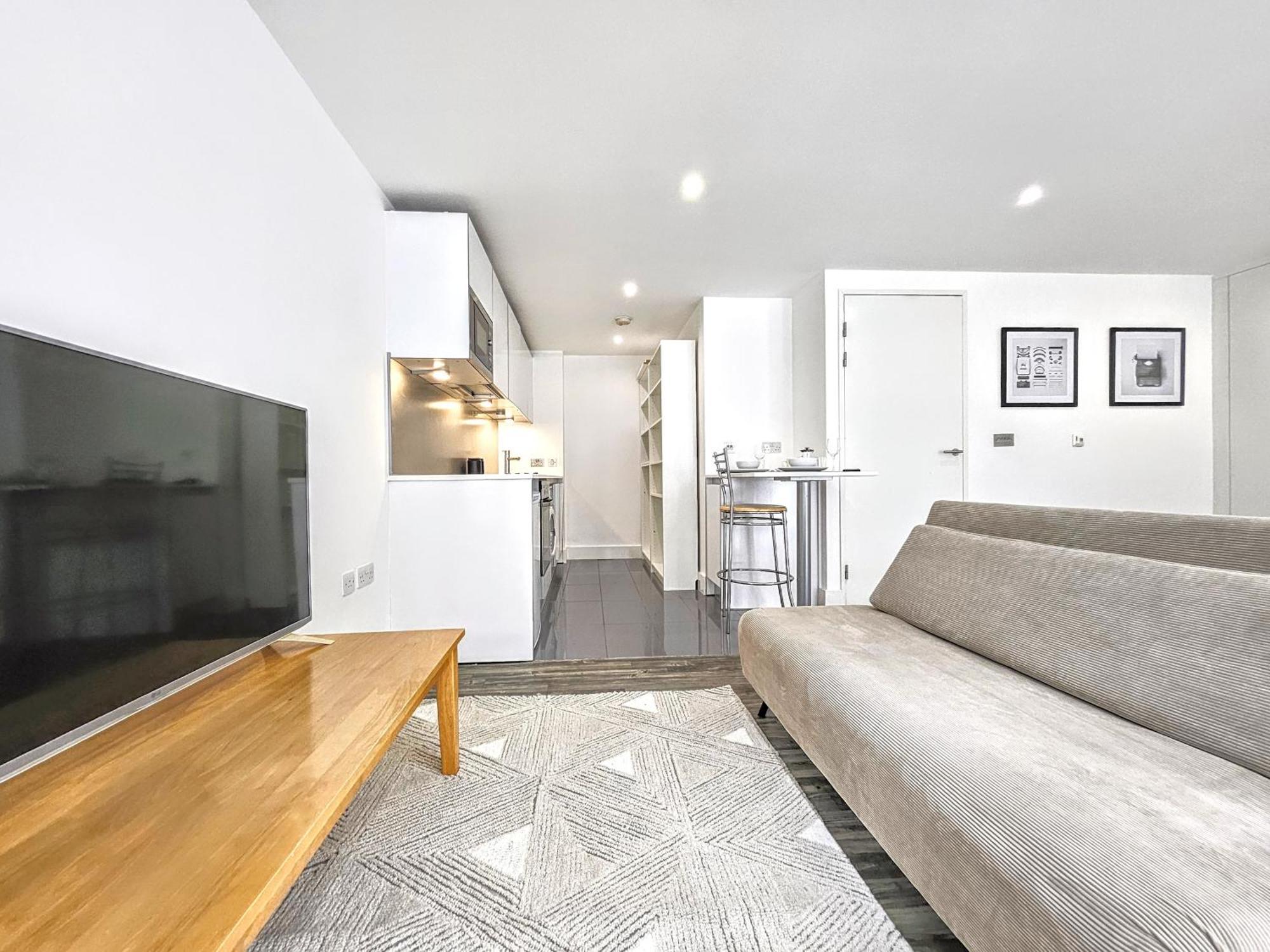 City Waterside, Old Street, Angel, Entire Private Apartment ลอนดอน ภายนอก รูปภาพ